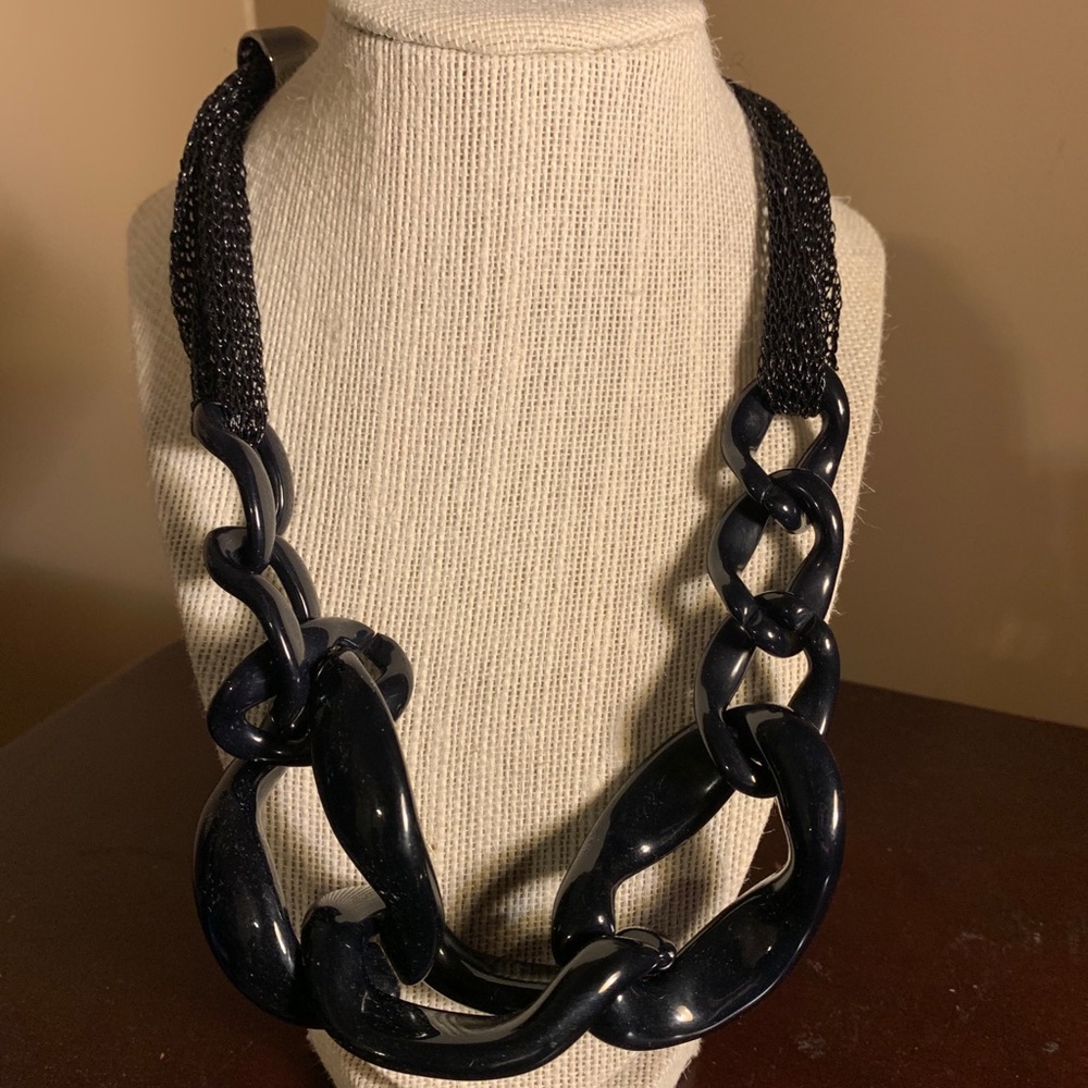 Statement necklace